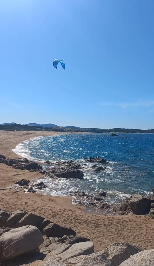 Apartamento Surf House Mirice Vignola Mare Exterior foto