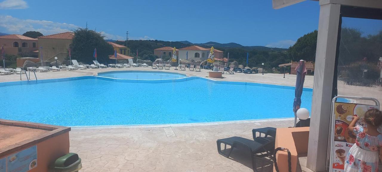 Apartamento Surf House Mirice Vignola Mare Exterior foto