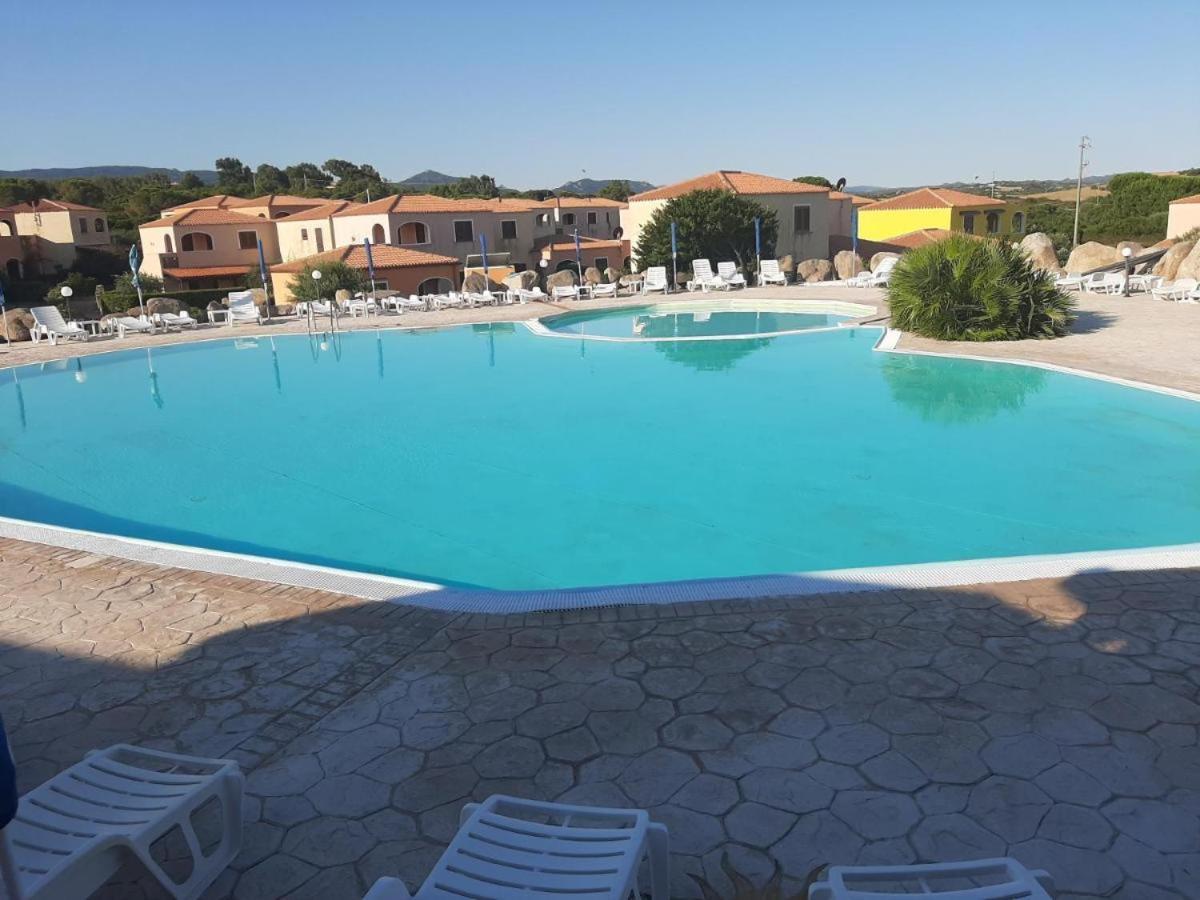 Apartamento Surf House Mirice Vignola Mare Exterior foto