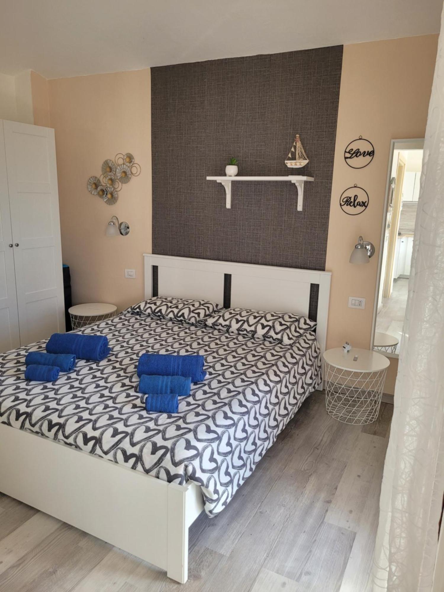 Apartamento Surf House Mirice Vignola Mare Exterior foto