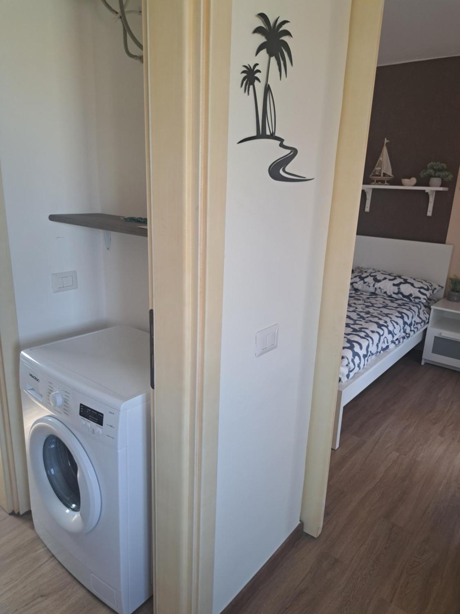 Apartamento Surf House Mirice Vignola Mare Exterior foto